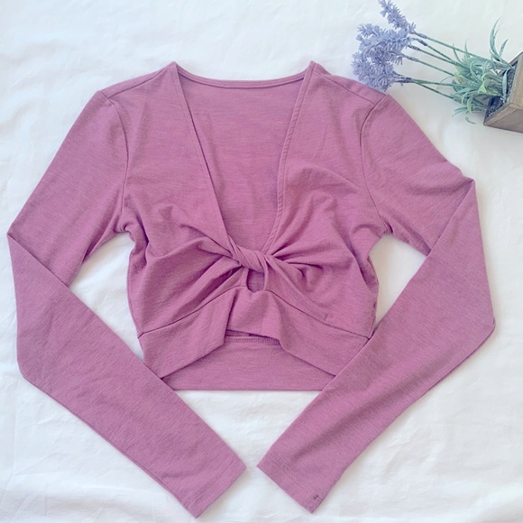 NWOT Crop long sleeve twisted keyhole front top, size S, mauve pink - Picture 3 of 10